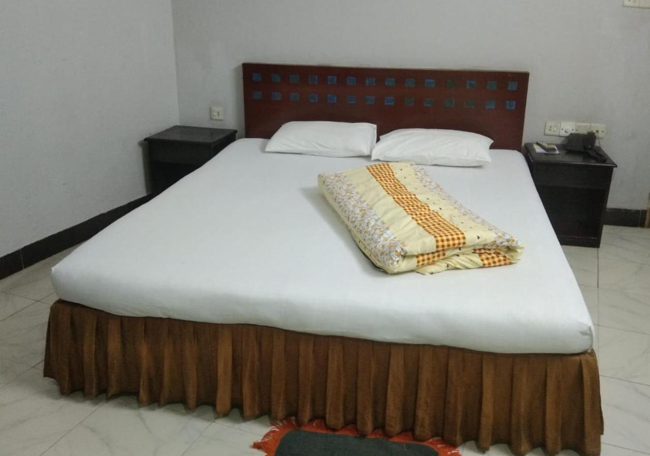 Hotel Sea World Cox'S Bazar Bagian luar foto